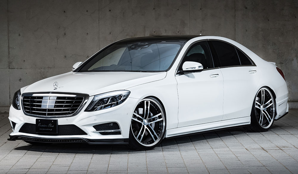 <strong>S-Class W222<br></strong><span>S300h AMG Line</span></strong>